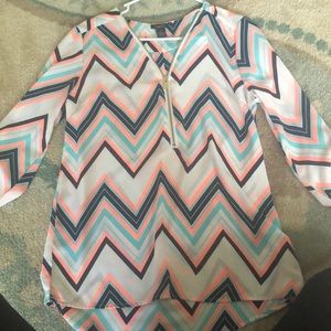 Chevron shirt with zipper